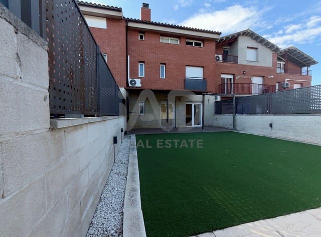 5 camera da letto Villetta a Schiera in vendita in Lleida città con garage - 248.000 € (Rif: 9991195)