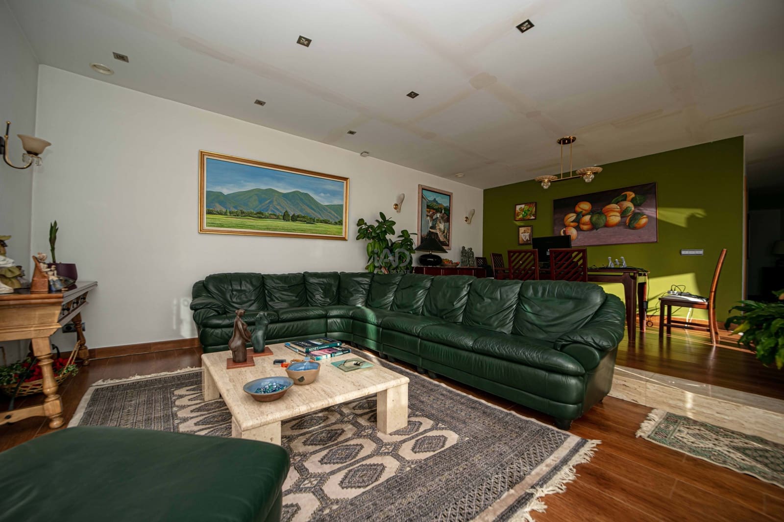 5 slaapkamer Villa te koop in Leon stad met garage - € 465.000 (Ref: 9991203)