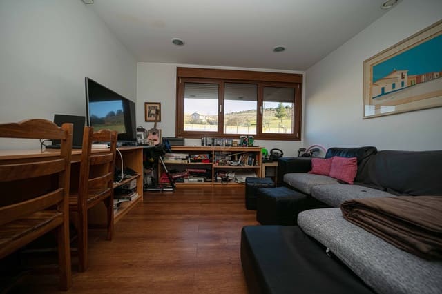 5 slaapkamer Villa te koop in León stad met garage - € 465.000 (Ref: 9991203)