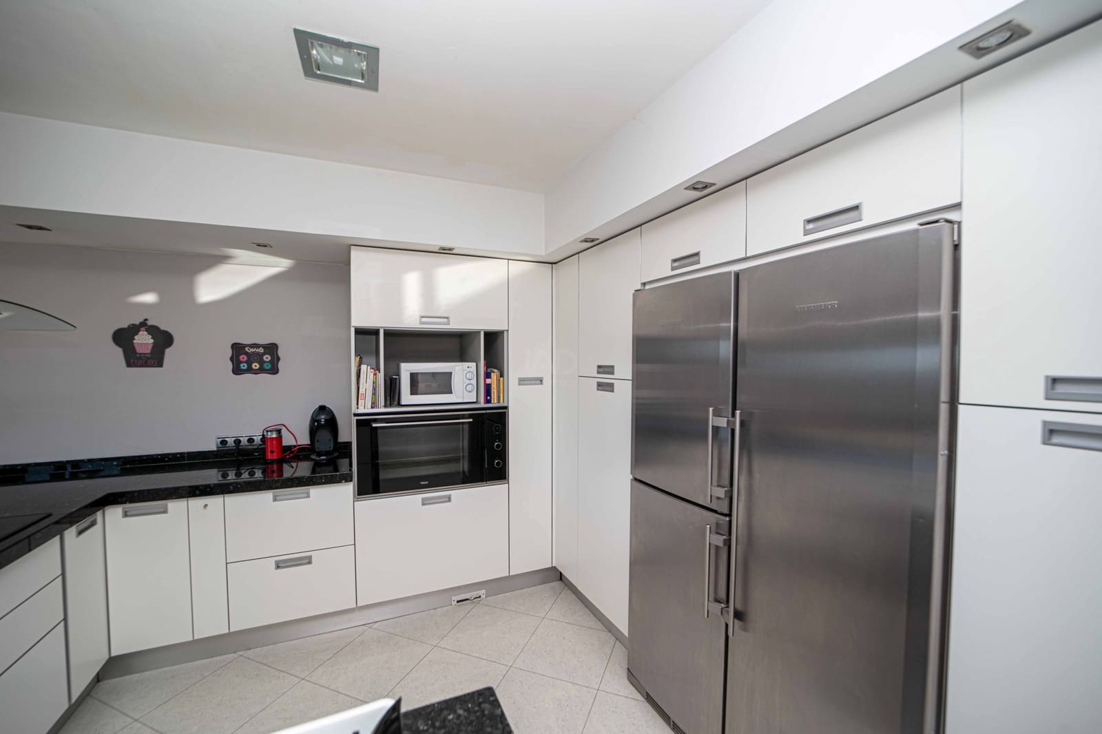 5 slaapkamer Villa te koop in Leon stad met garage - € 465.000 (Ref: 9991203)