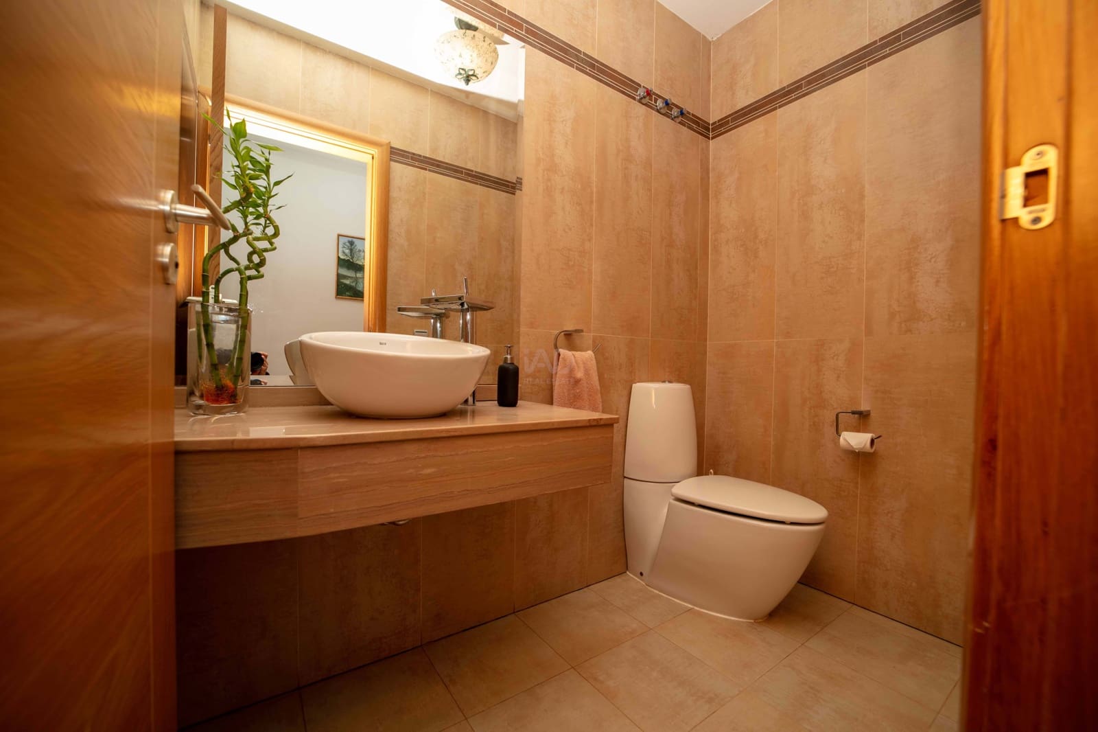 5 slaapkamer Villa te koop in Leon stad met garage - € 465.000 (Ref: 9991203)