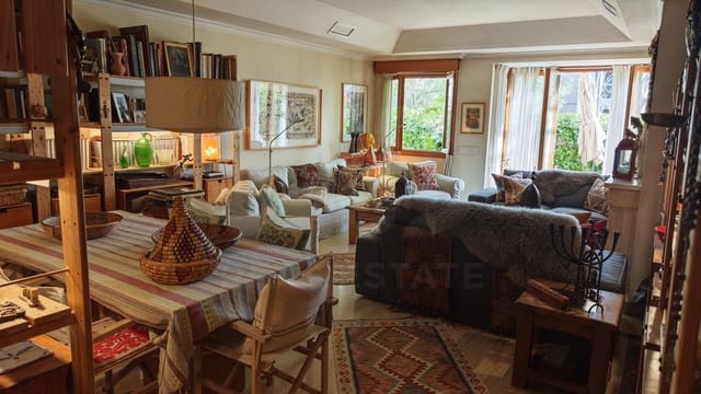 Lejlighed til salg i Aravaca, Madrid by med swimmingpool - € 1.550.000 (Ref: 9991207)