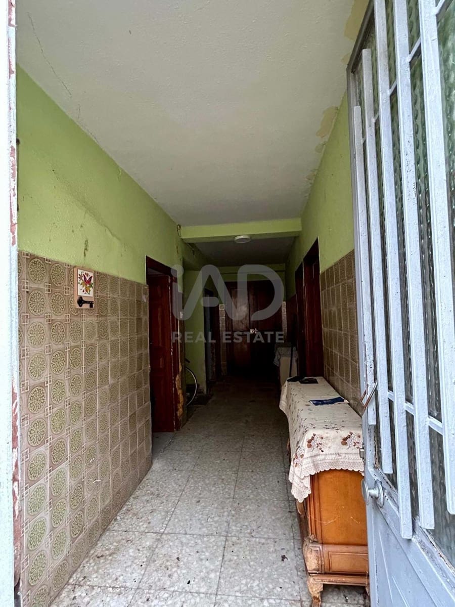 4 slaapkamer Huis te koop in Leon stad - € 24.000 (Ref: 9991208)