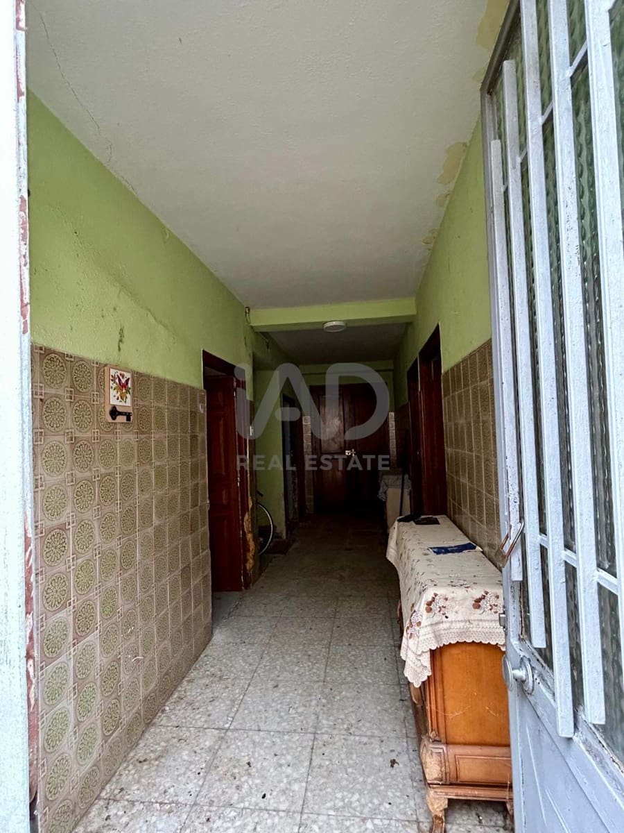 4 slaapkamer Huis te koop in Leon stad - € 24.000 (Ref: 9991208)