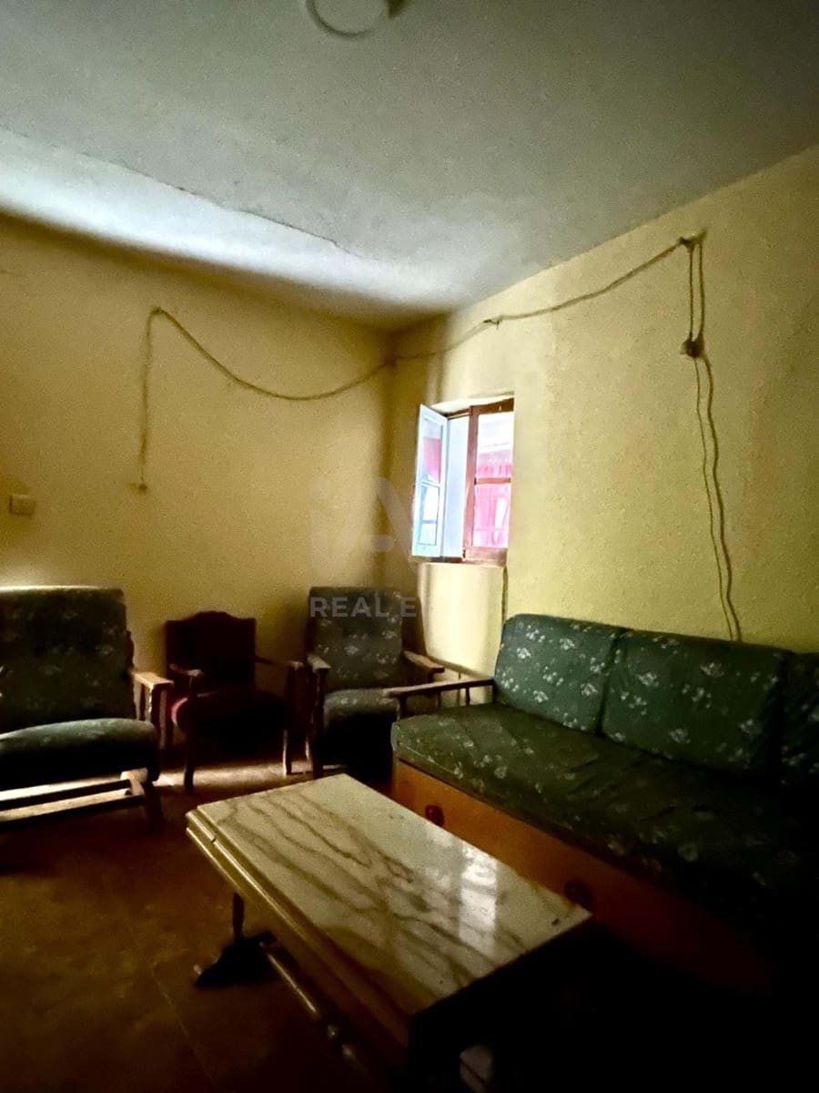 4 slaapkamer Huis te koop in Leon stad - € 24.000 (Ref: 9991208)