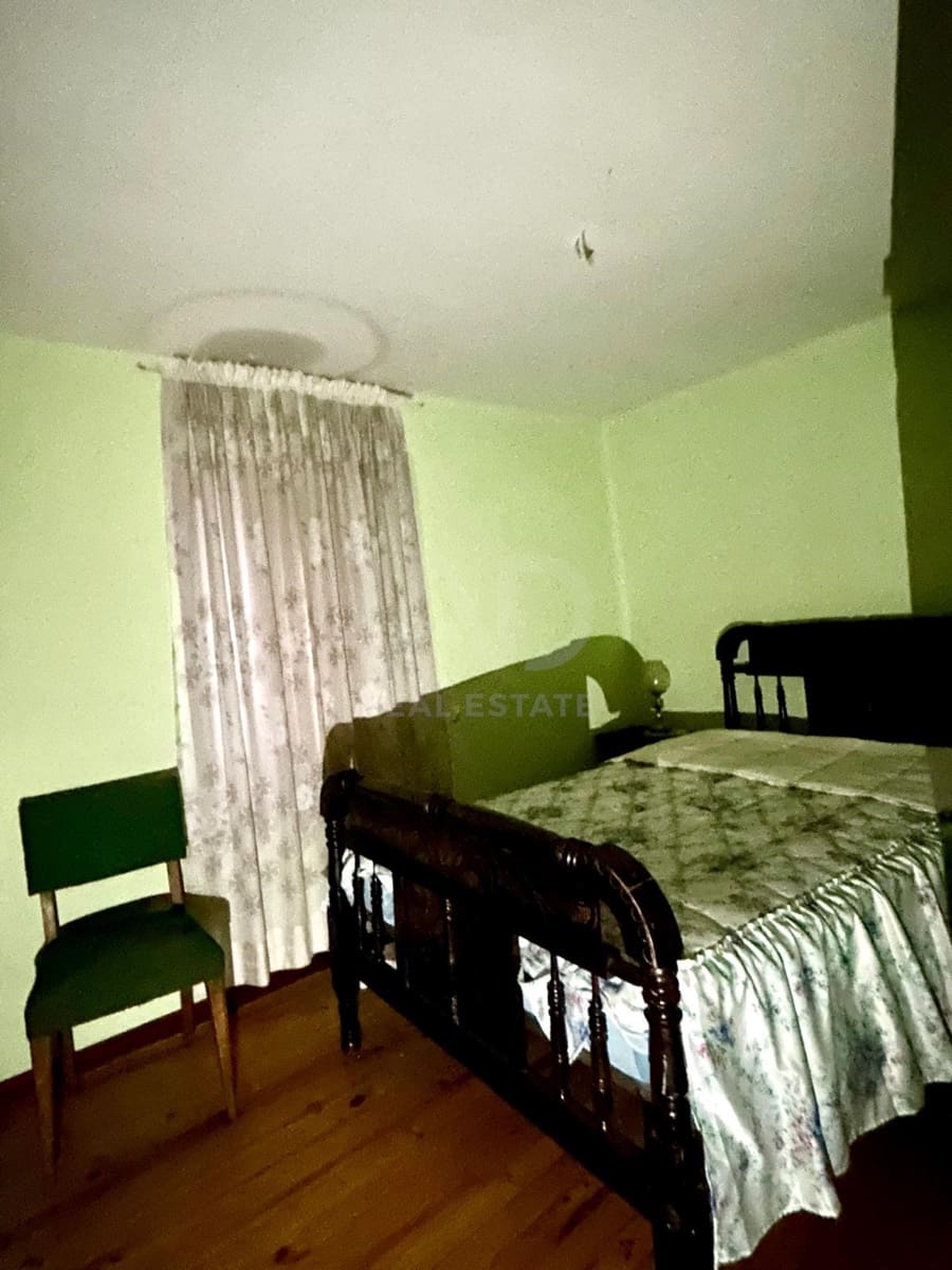 4 slaapkamer Huis te koop in Leon stad - € 24.000 (Ref: 9991208)