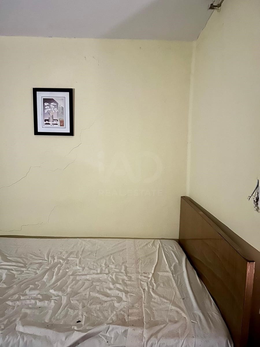 4 slaapkamer Huis te koop in Leon stad - € 24.000 (Ref: 9991208)