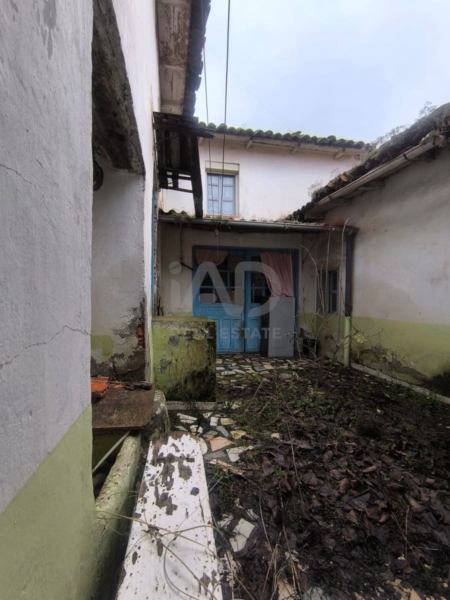 4 slaapkamer Huis te koop in Leon stad - € 24.000 (Ref: 9991208)