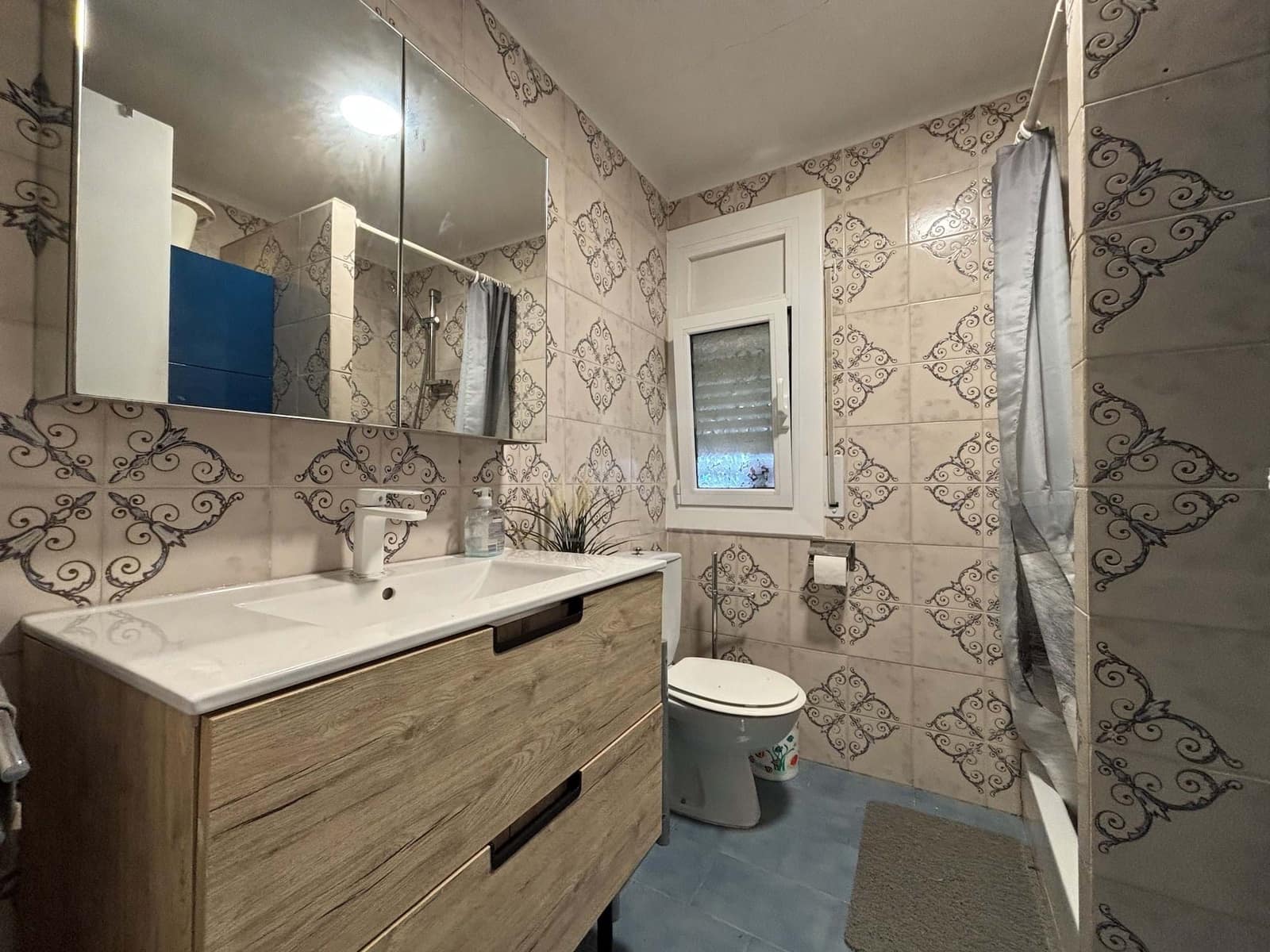 3 slaapkamer Huis te koop in Gerona stad met zwembad garage - € 530.000 (Ref: 9991209)
