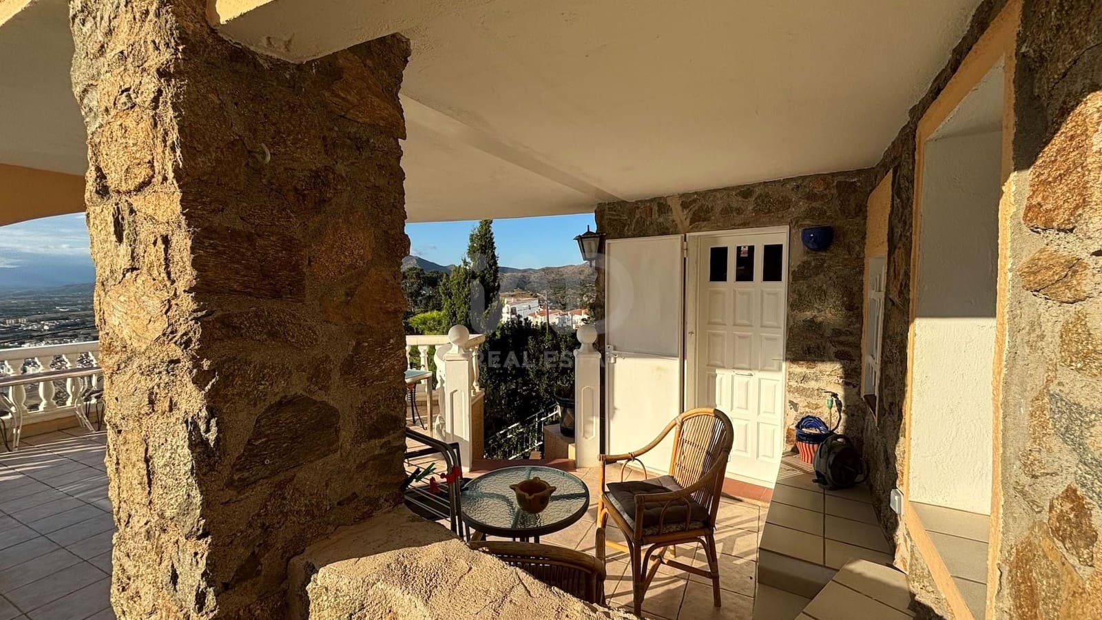 3 slaapkamer Huis te koop in Gerona stad met zwembad garage - € 530.000 (Ref: 9991209)