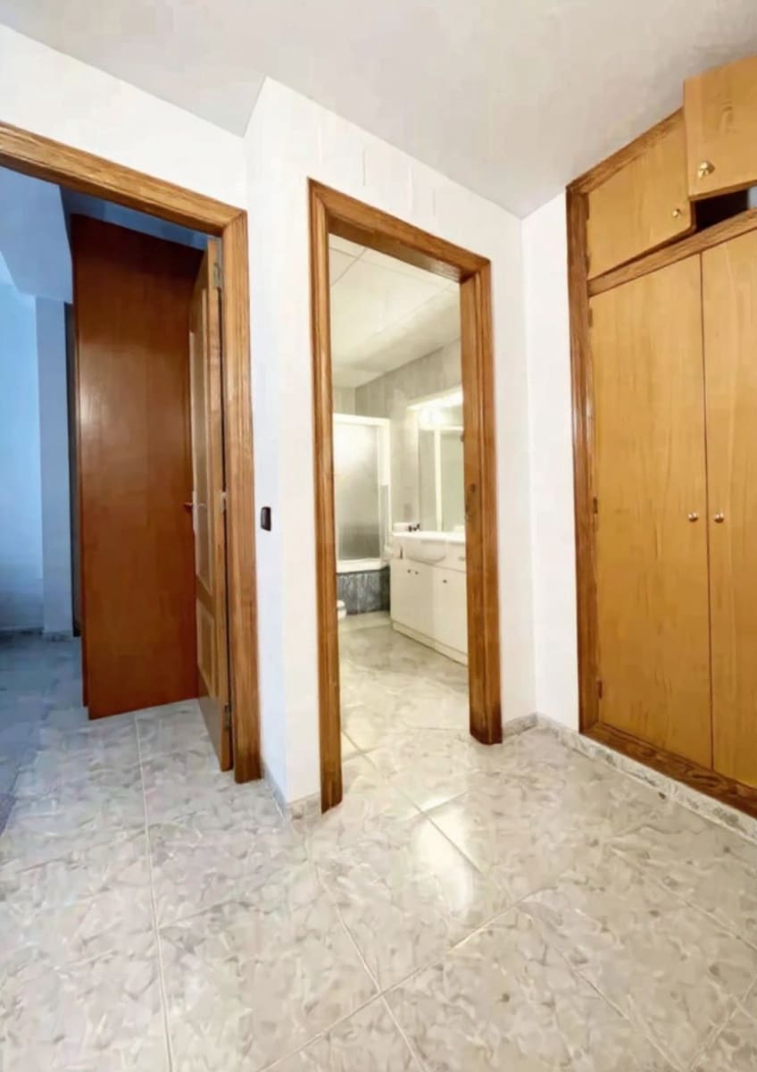 3 slaapkamer Huis te koop in Gerona stad - € 600.000 (Ref: 9991214)