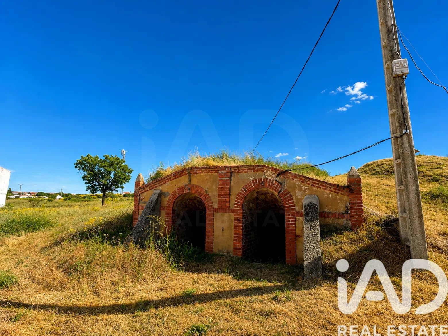 Finca/Landehus til salg i Leon by - € 10.000 (Ref: 9991215)