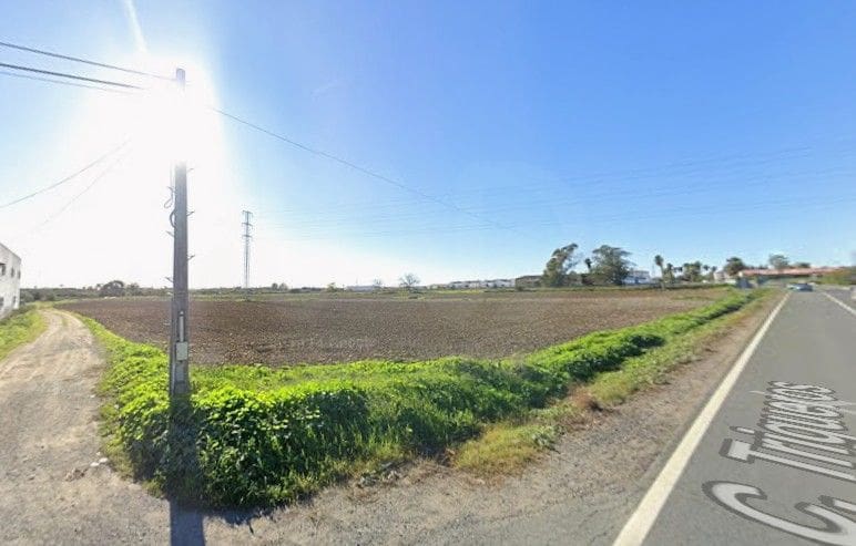 Grunde uden byggetilladelser til salg i Huelva by - € 1.250.000 (Ref: 9991216)