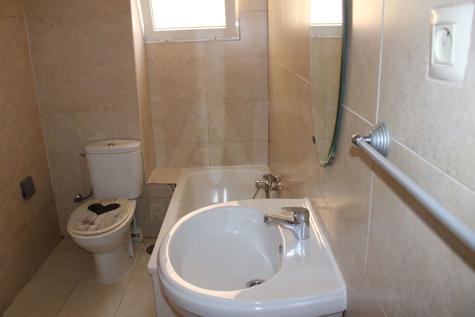 4 makuuhuone Huoneisto myytävänä paikassa Huelva kaupunki - 114 500 € (Ref: 9991223)