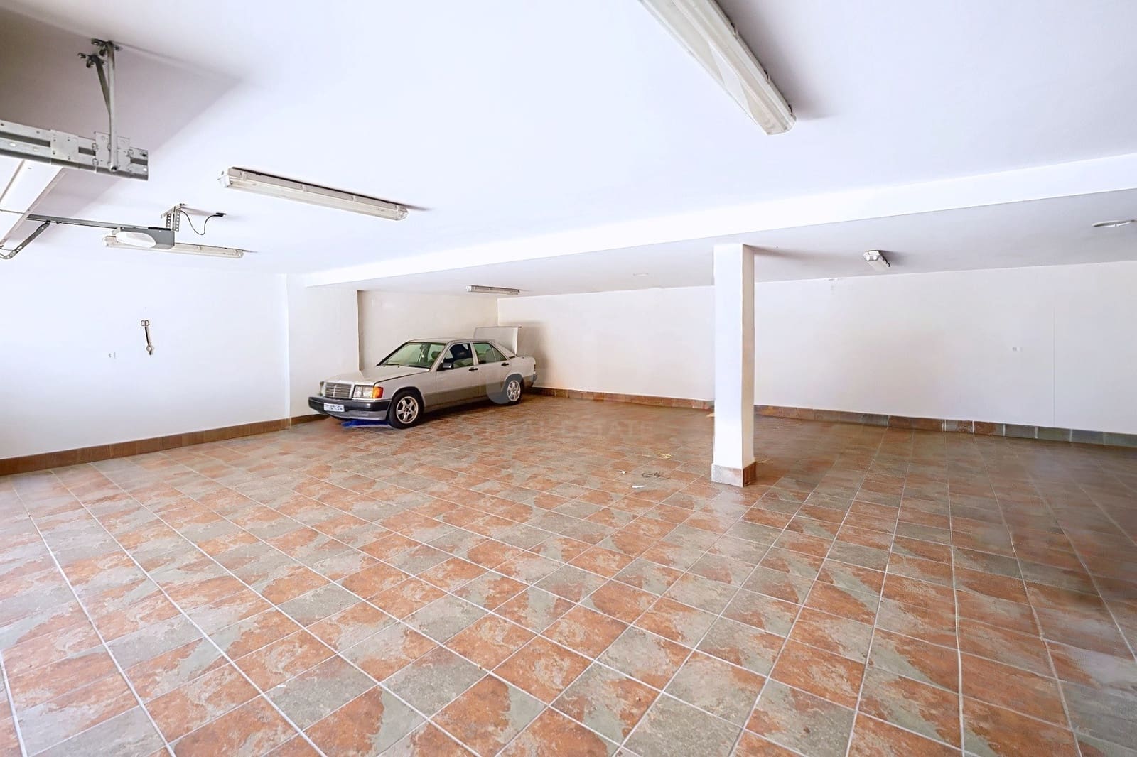 4 makuuhuone Maalaistalo myytävänä paikassa Ourense kaupunki mukana 
autotalli - 370 000 € (Ref: 9991226)