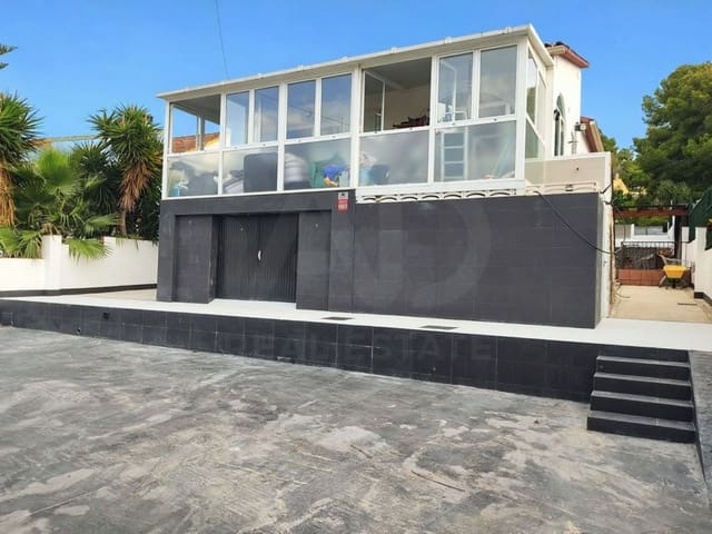 3 soverom Hus til salgs i Tarragona by med garasje - € 224 500 (Ref: 9991230)