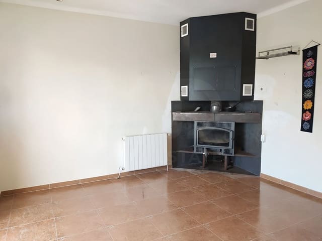 3 soverom Hus til salgs i Tarragona by med garasje - € 224 500 (Ref: 9991230)