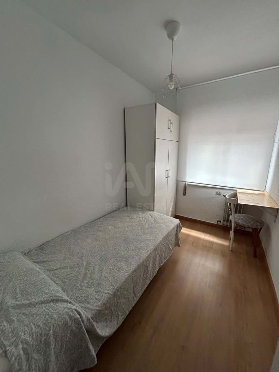 4 bedroom Apartment for sale in Salamanca city - € 247,000 (Ref: 9991234)