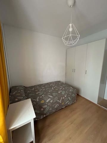 4 bedroom Apartment for sale in Salamanca city - € 247,000 (Ref: 9991234)