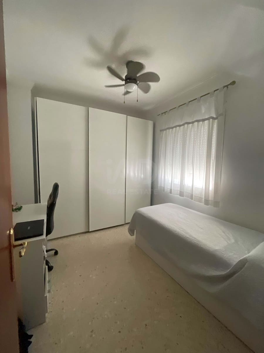 3 slaapkamer Penthouse te koop in Sevilla stad met garage - € 220.000 (Ref: 9991239)
