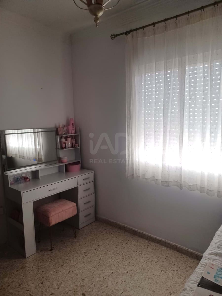3 slaapkamer Penthouse te koop in Sevilla stad met garage - € 220.000 (Ref: 9991239)