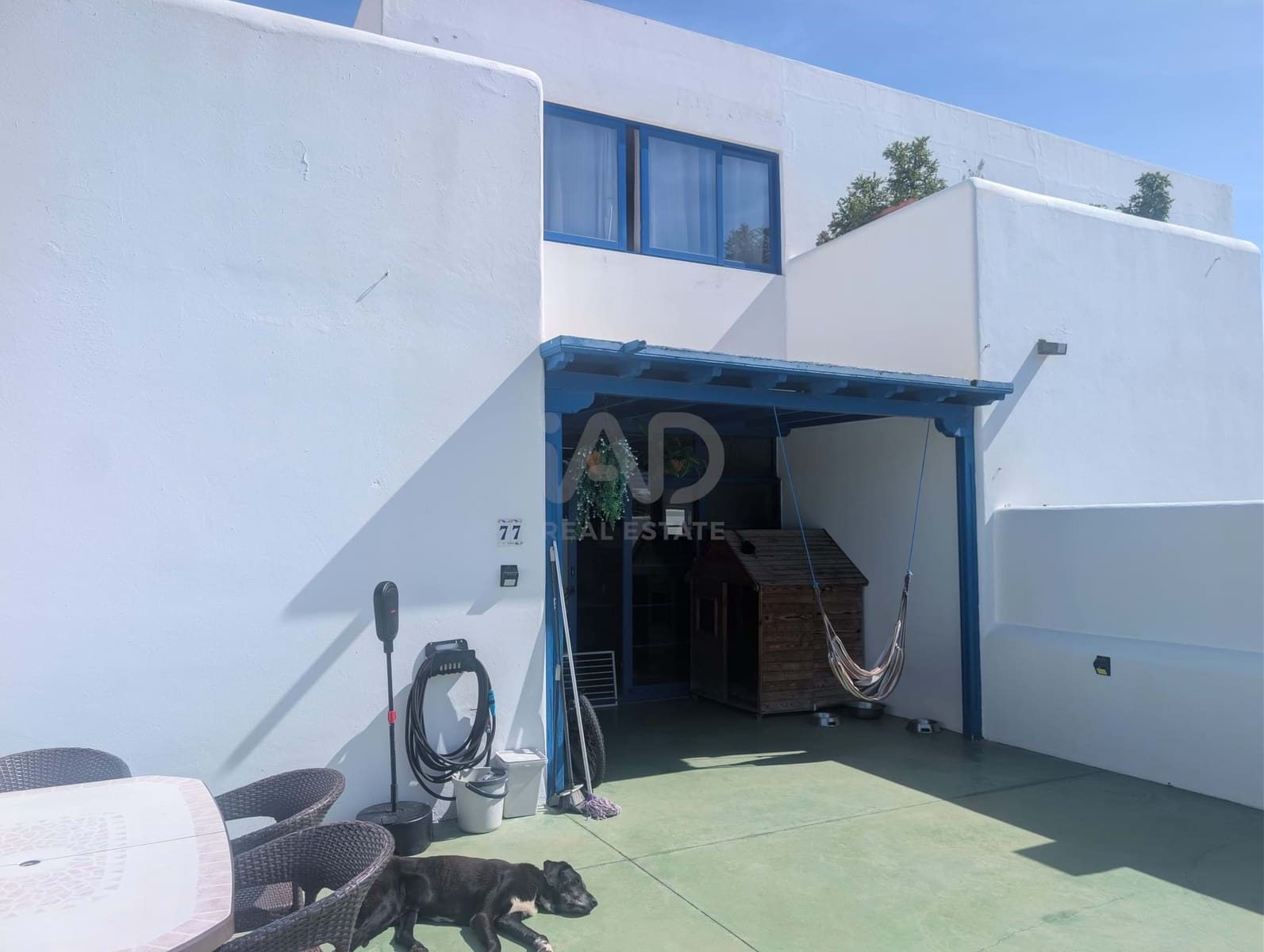 3 soveværelse Rækkehus til salg i Puerto Calero med swimmingpool - € 420.000 (Ref: 9991240)