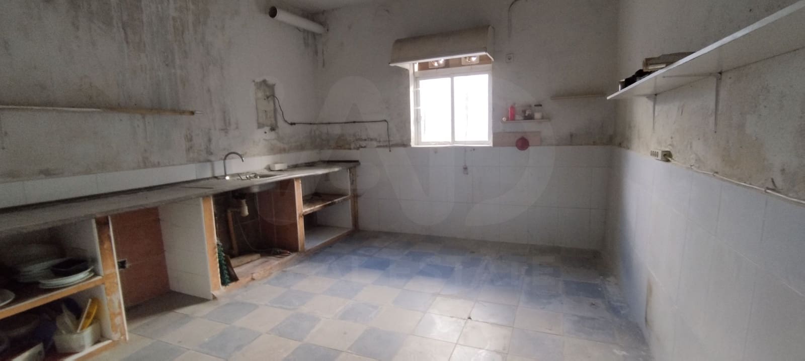 5 slaapkamer Huis te koop in Salamanca stad - € 95.000 (Ref: 9991245)