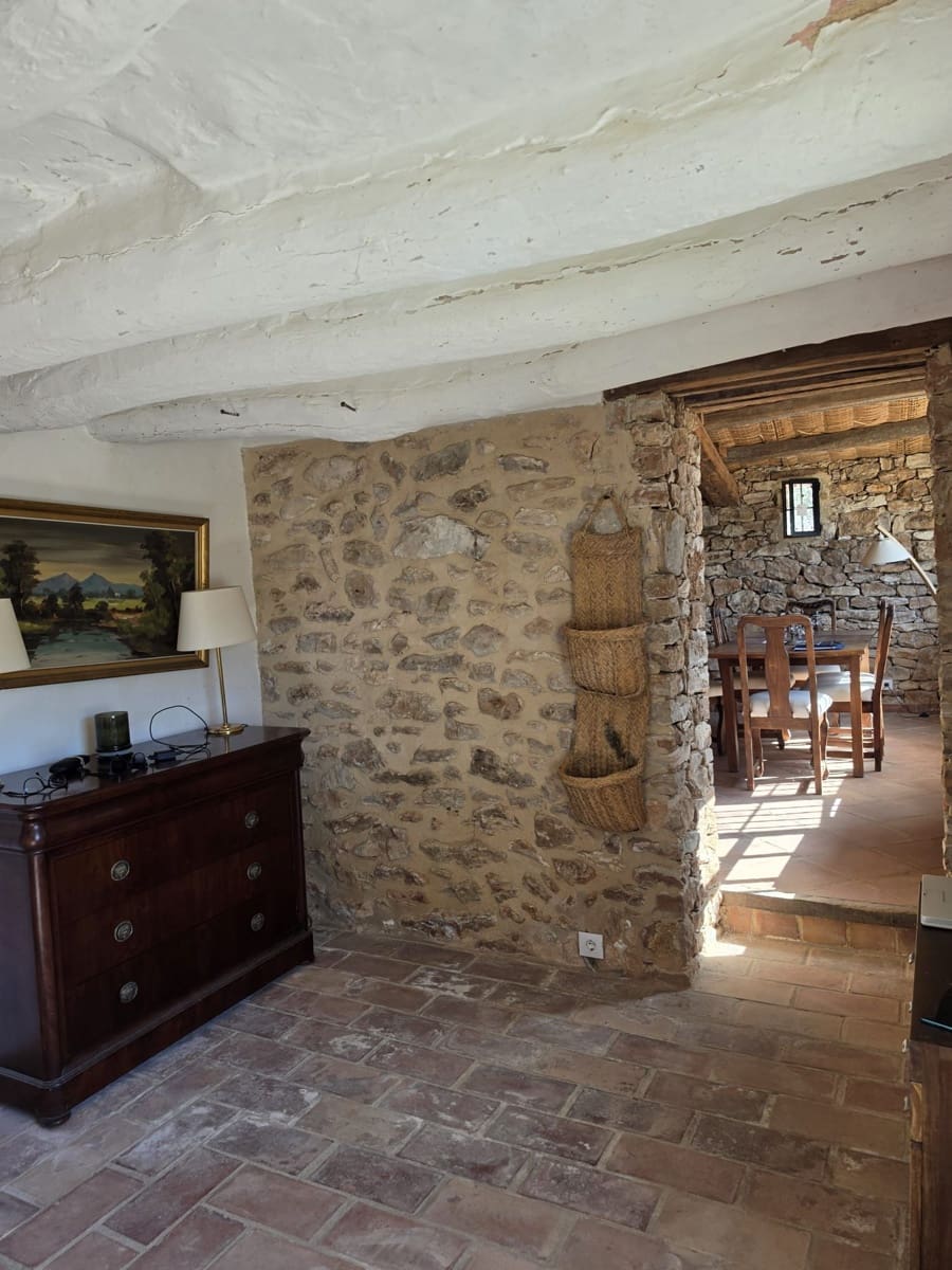 4 bedroom Finca/Country House for sale in Tarragona city - € 395,000 (Ref: 9991247)