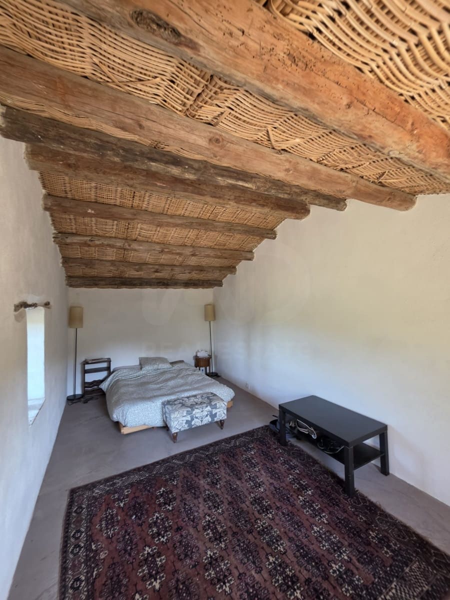 4 bedroom Finca/Country House for sale in Tarragona city - € 395,000 (Ref: 9991247)