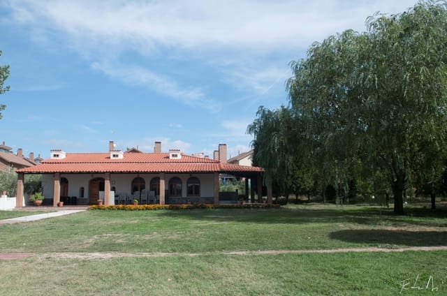 Terrain à Bâtir à vendre à Camarma de Esteruelas - 649 990 € (Ref: 9991254)