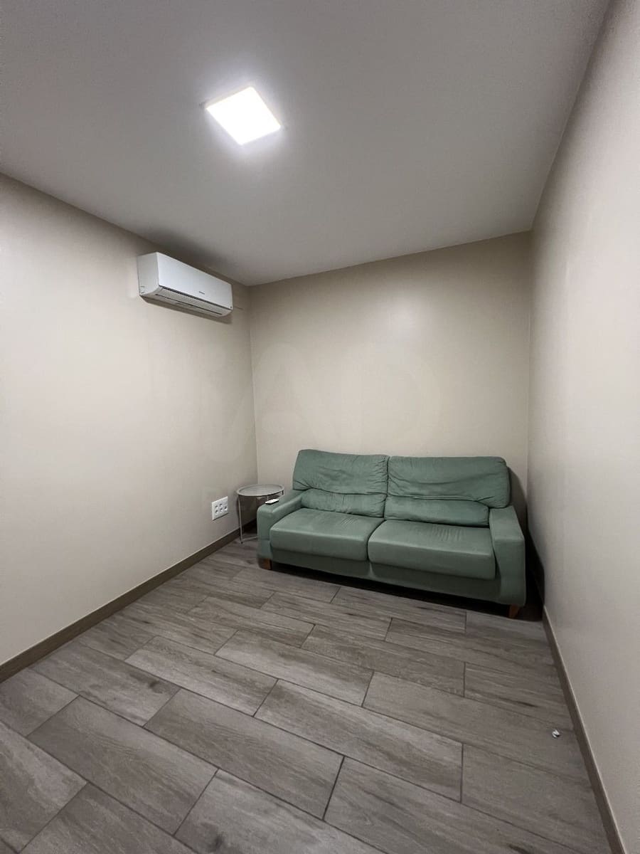 Kaupallinen myytävänä paikassa Madrid kaupunki - 459 000 € (Ref: 9991257)