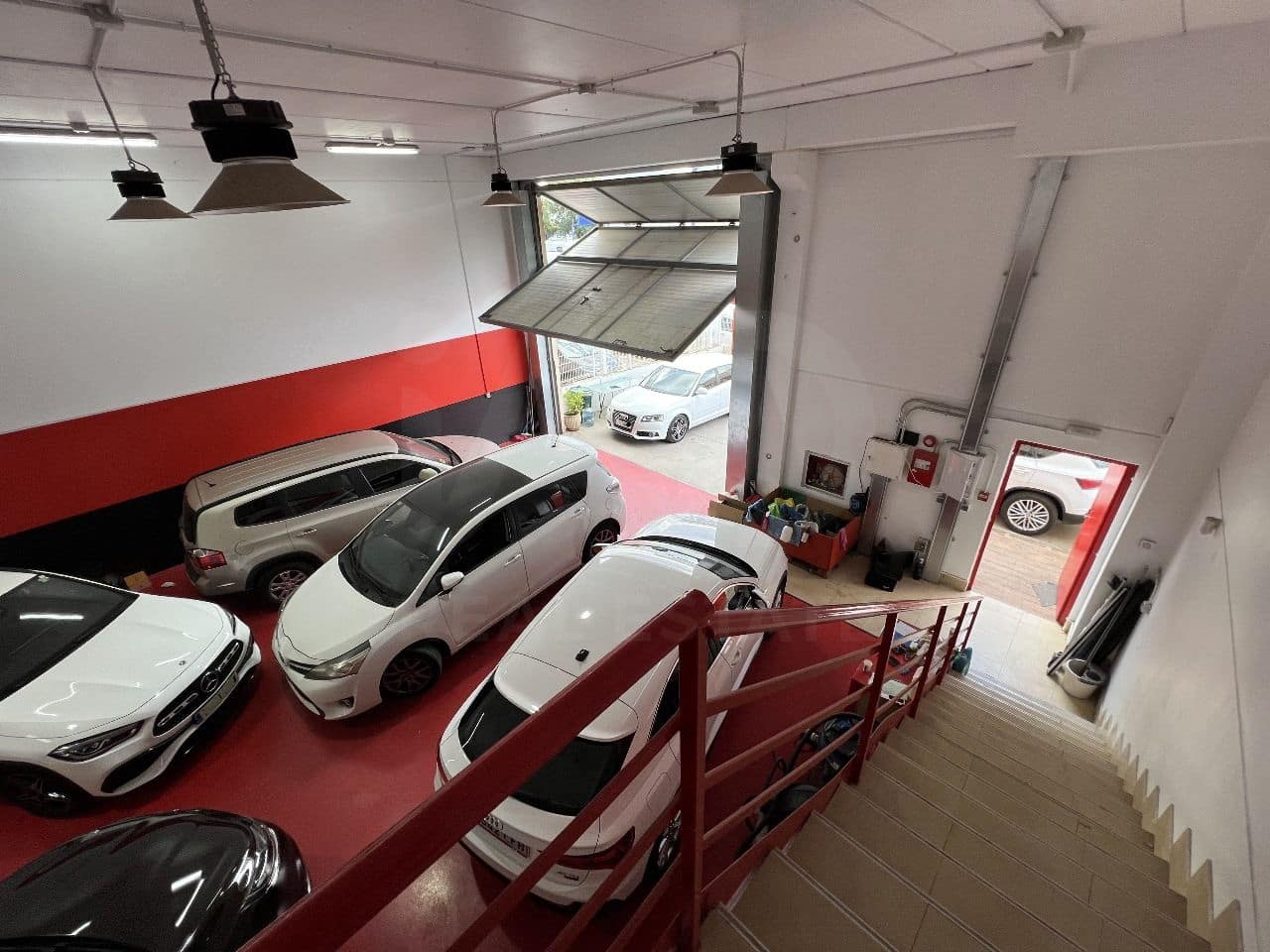Kaupallinen myytävänä paikassa Madrid kaupunki - 459 000 € (Ref: 9991257)