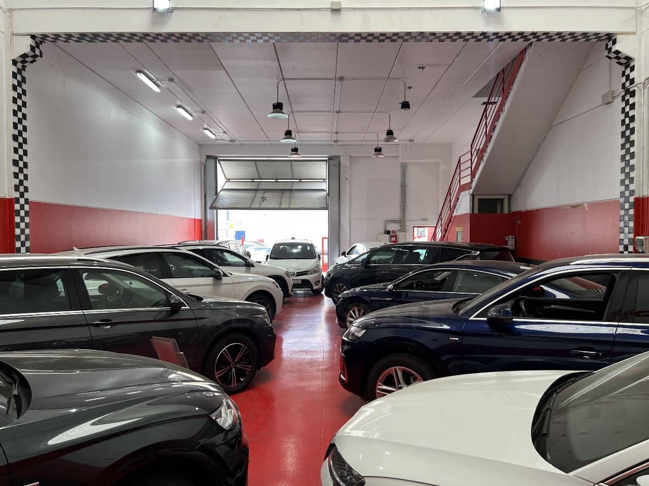 Kaupallinen myytävänä paikassa Madrid kaupunki - 459 000 € (Ref: 9991257)