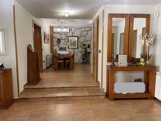 4 chambre Villa/Maison à vendre à Madrid ville avec piscine garage - 770 000 € (Ref: 9991267)