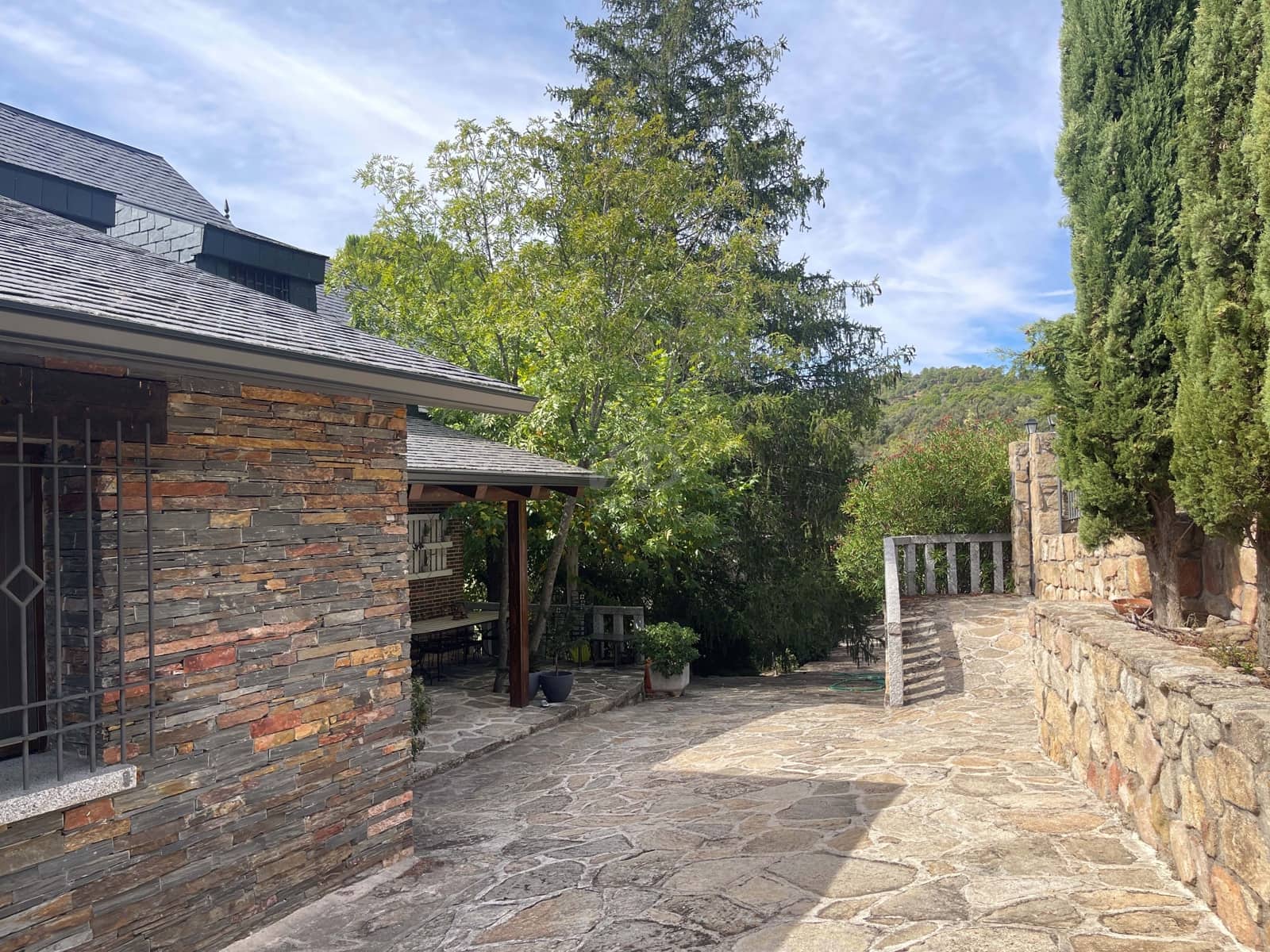 4 chambre Villa/Maison à vendre à Madrid ville avec piscine garage - 770 000 € (Ref: 9991267)