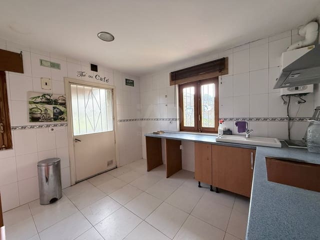 4 soverom Villa til salgs i Madrid by med garasje - € 480 000 (Ref: 9991268)