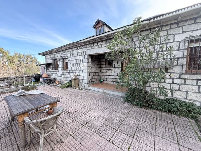 4 soverom Villa til salgs i Madrid by med garasje - € 480 000 (Ref: 9991268)