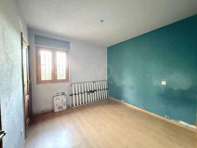 4 soverom Villa til salgs i Madrid by med garasje - € 480 000 (Ref: 9991268)