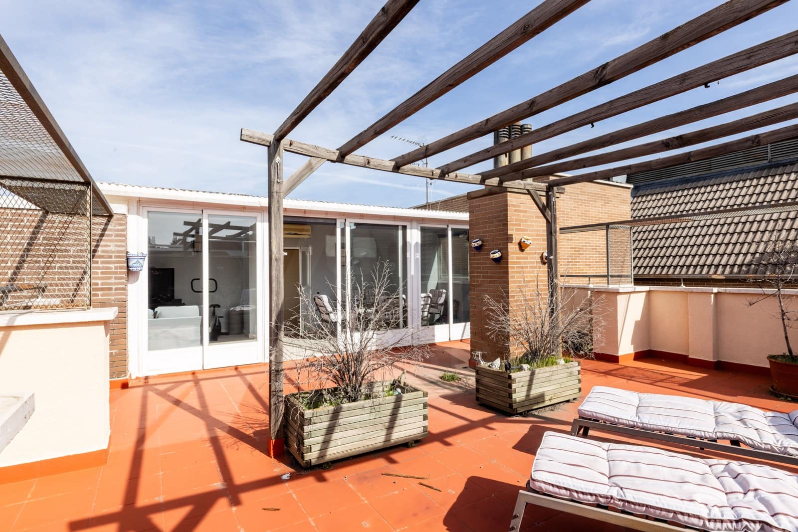 3 sovrum Takvåning till salu i Madrid stad med pool - 685 000 € (Ref: 9991270)