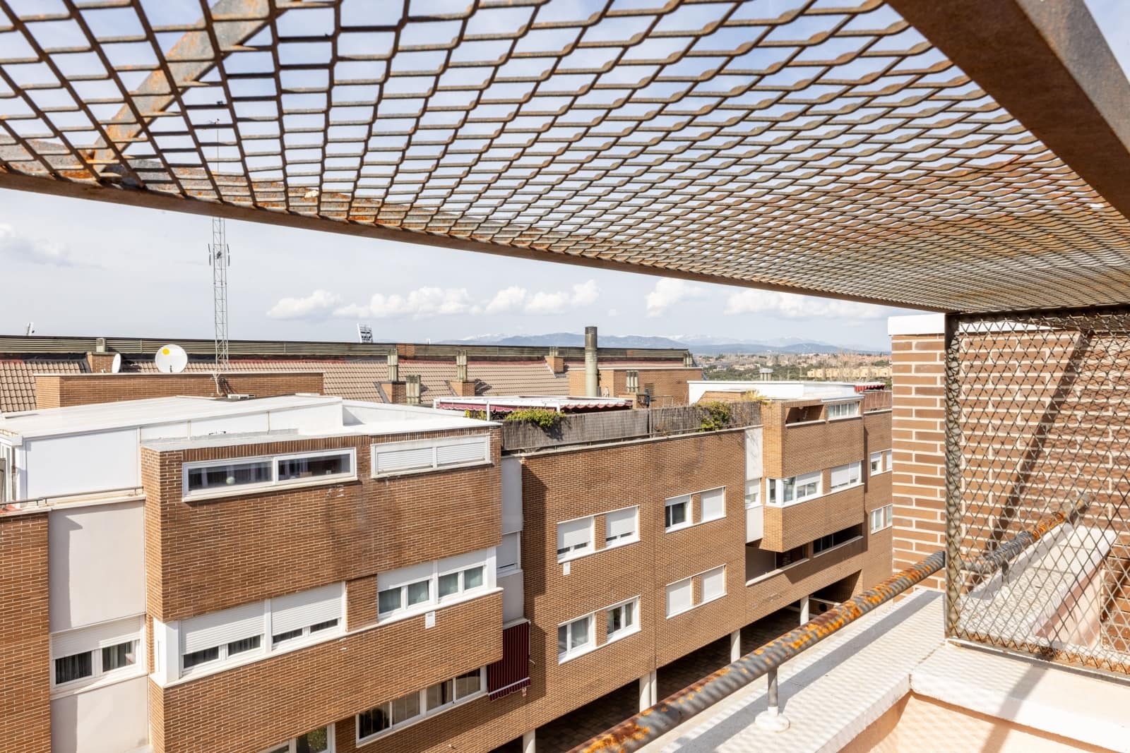 3 sovrum Takvåning till salu i Madrid stad med pool - 685 000 € (Ref: 9991270)