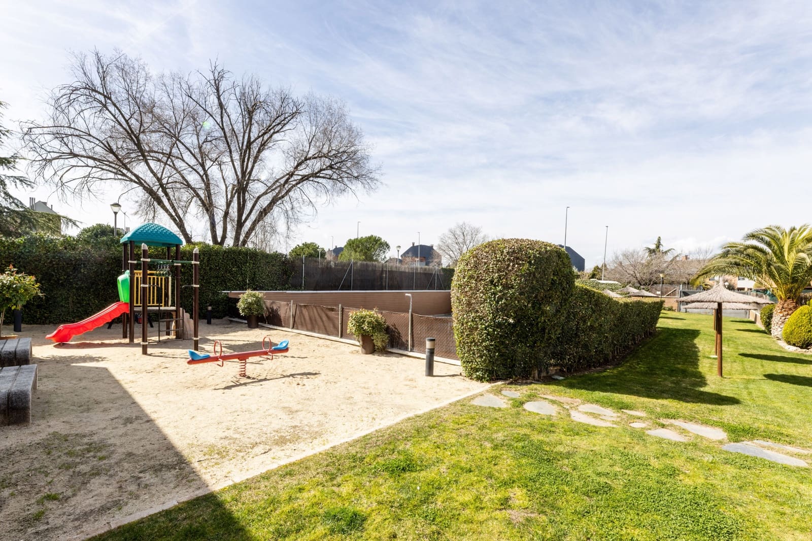 3 sovrum Takvåning till salu i Madrid stad med pool - 685 000 € (Ref: 9991270)