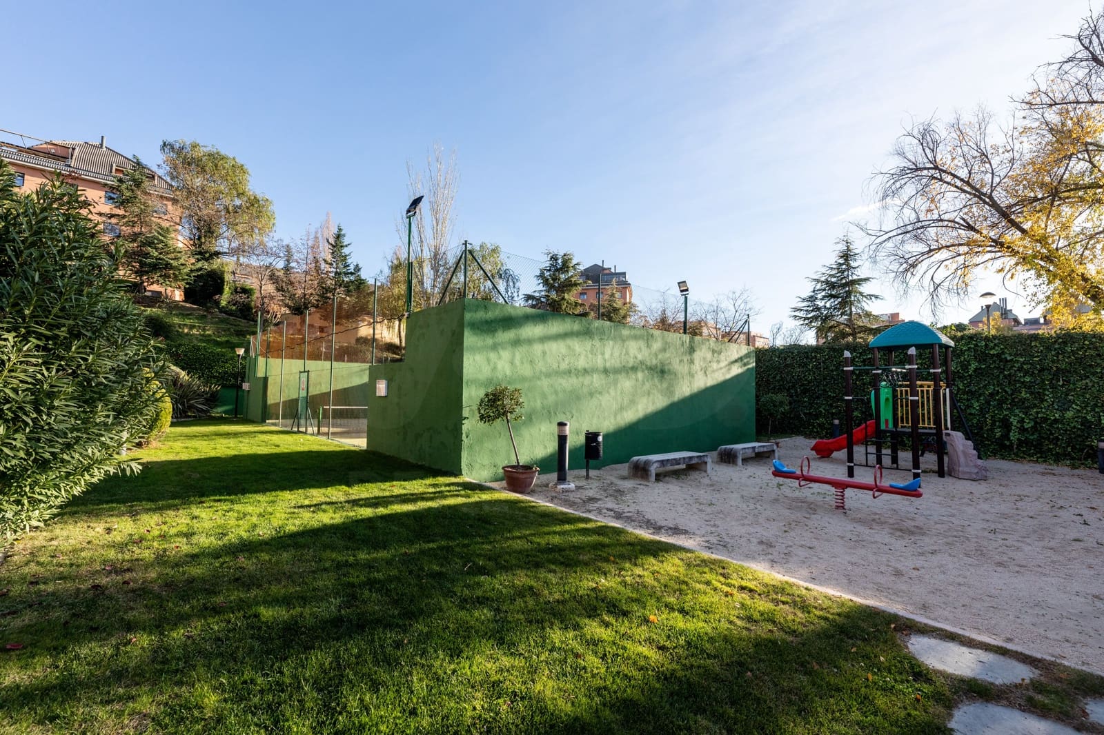 3 sovrum Takvåning till salu i Madrid stad med pool - 685 000 € (Ref: 9991270)