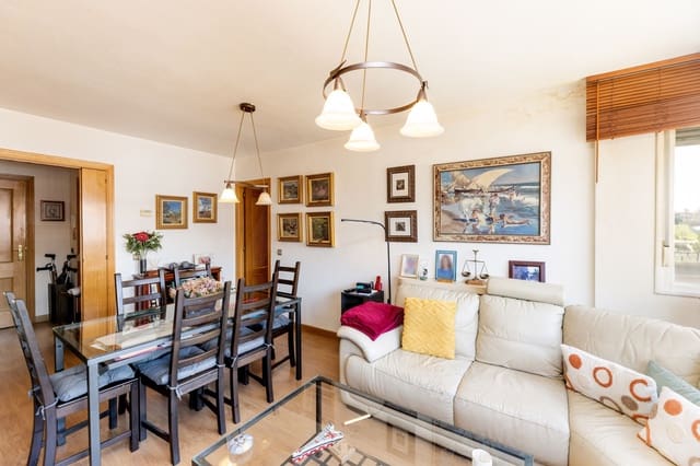 3 bedroom Penthouse for sale in Las Rozas de Madrid with pool - € 685,000 (Ref: 9991270)