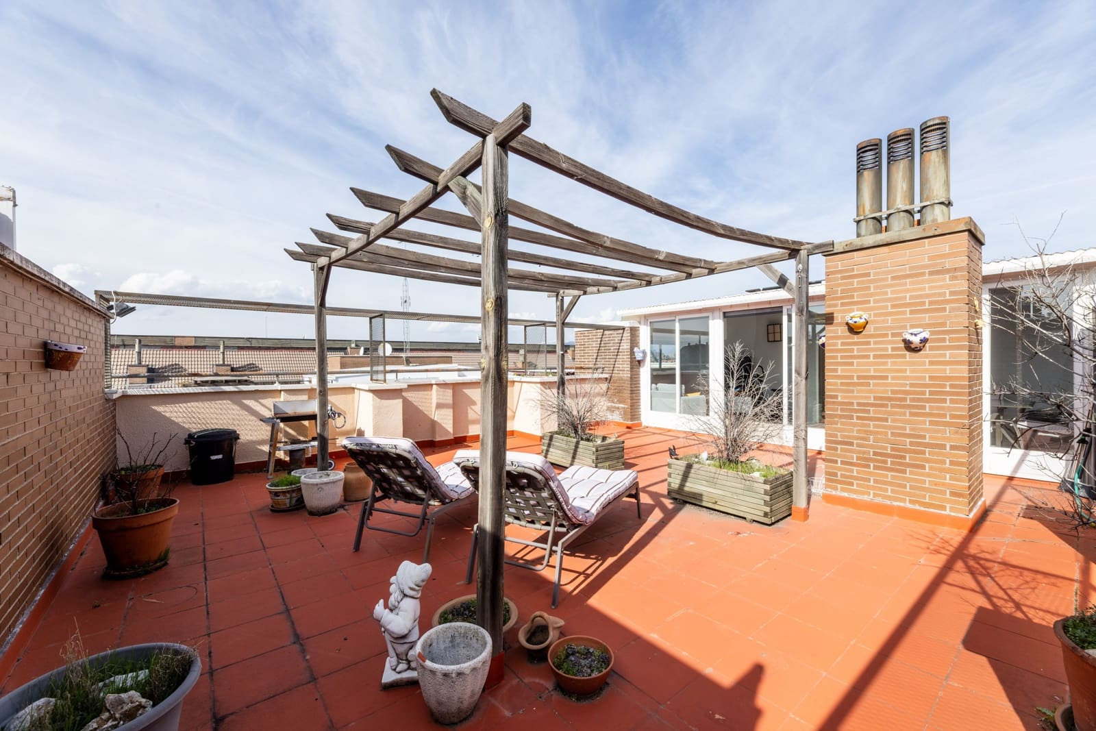3 sovrum Takvåning till salu i Madrid stad med pool - 685 000 € (Ref: 9991270)