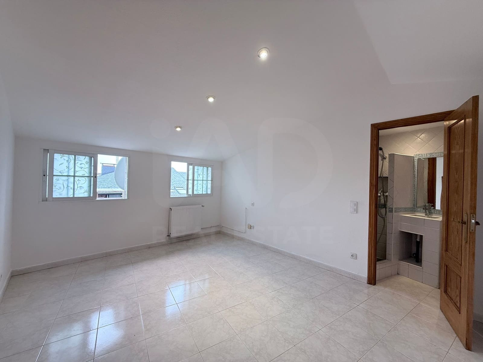 3 sovrum Lägenhet till salu i Madrid stad med garage - 229 000 € (Ref: 9991273)