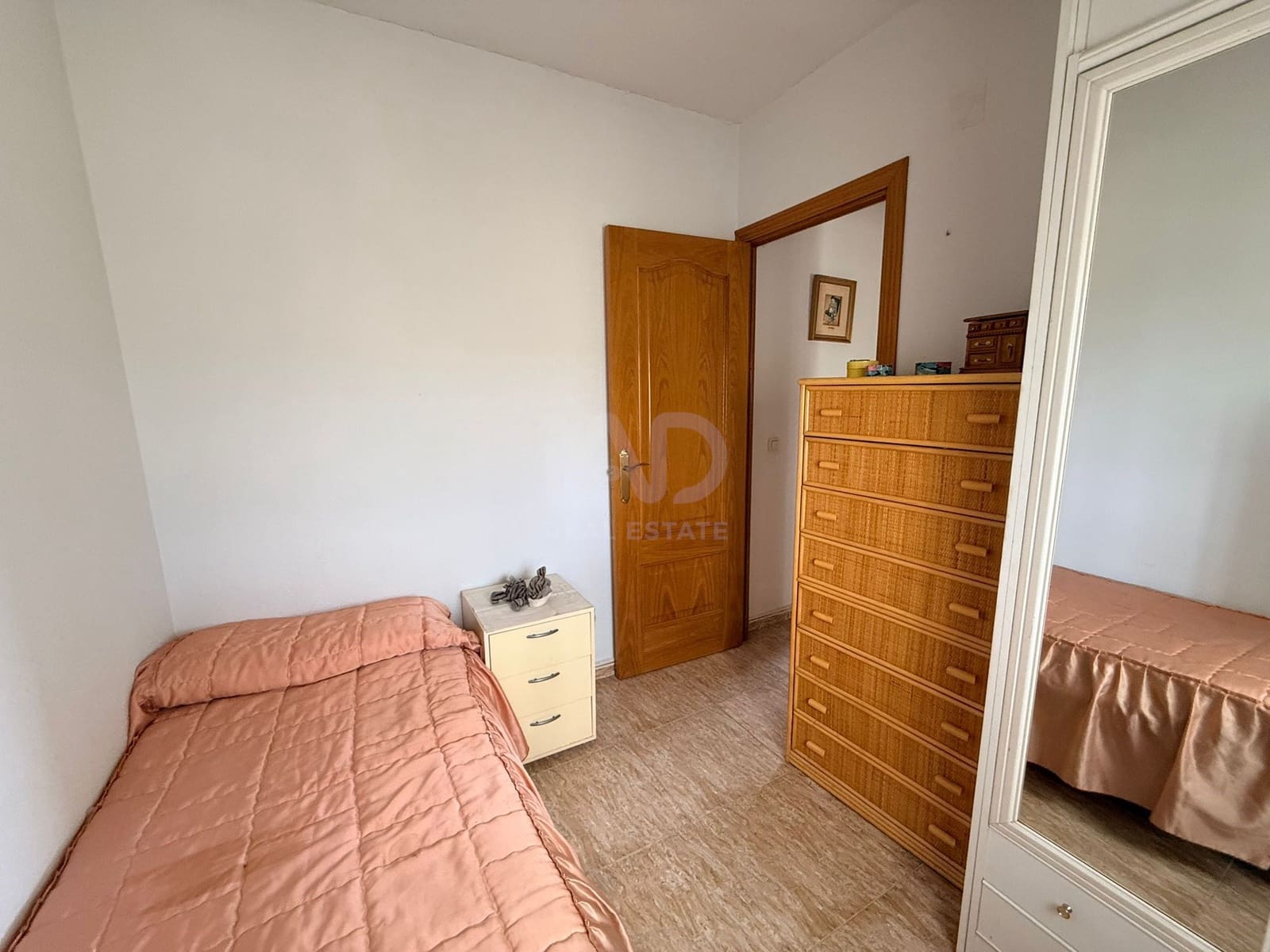 3 soverom Hus til salgs i Madrid by med garasje - € 290 000 (Ref: 9991275)
