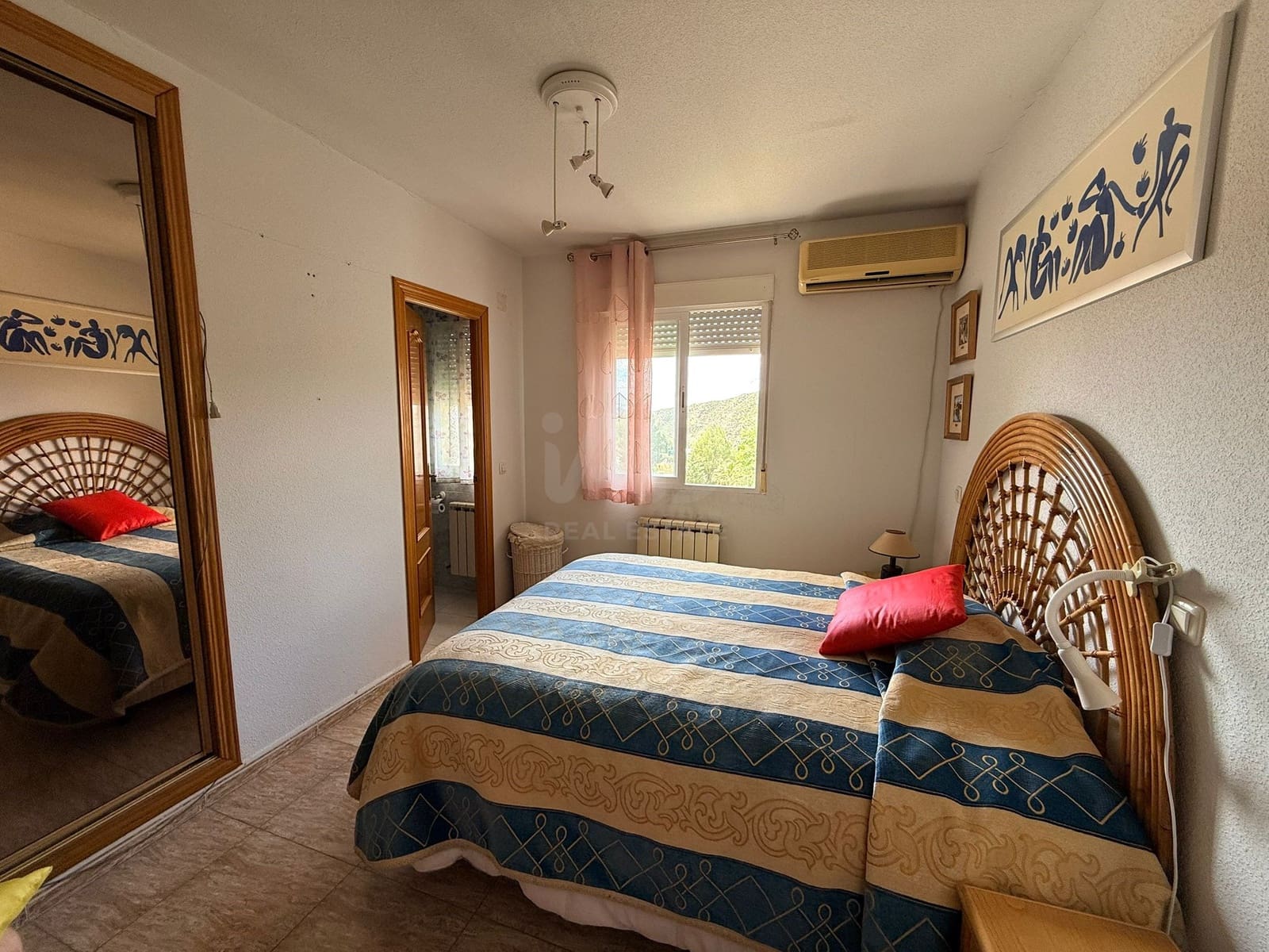 3 soverom Hus til salgs i Madrid by med garasje - € 290 000 (Ref: 9991275)