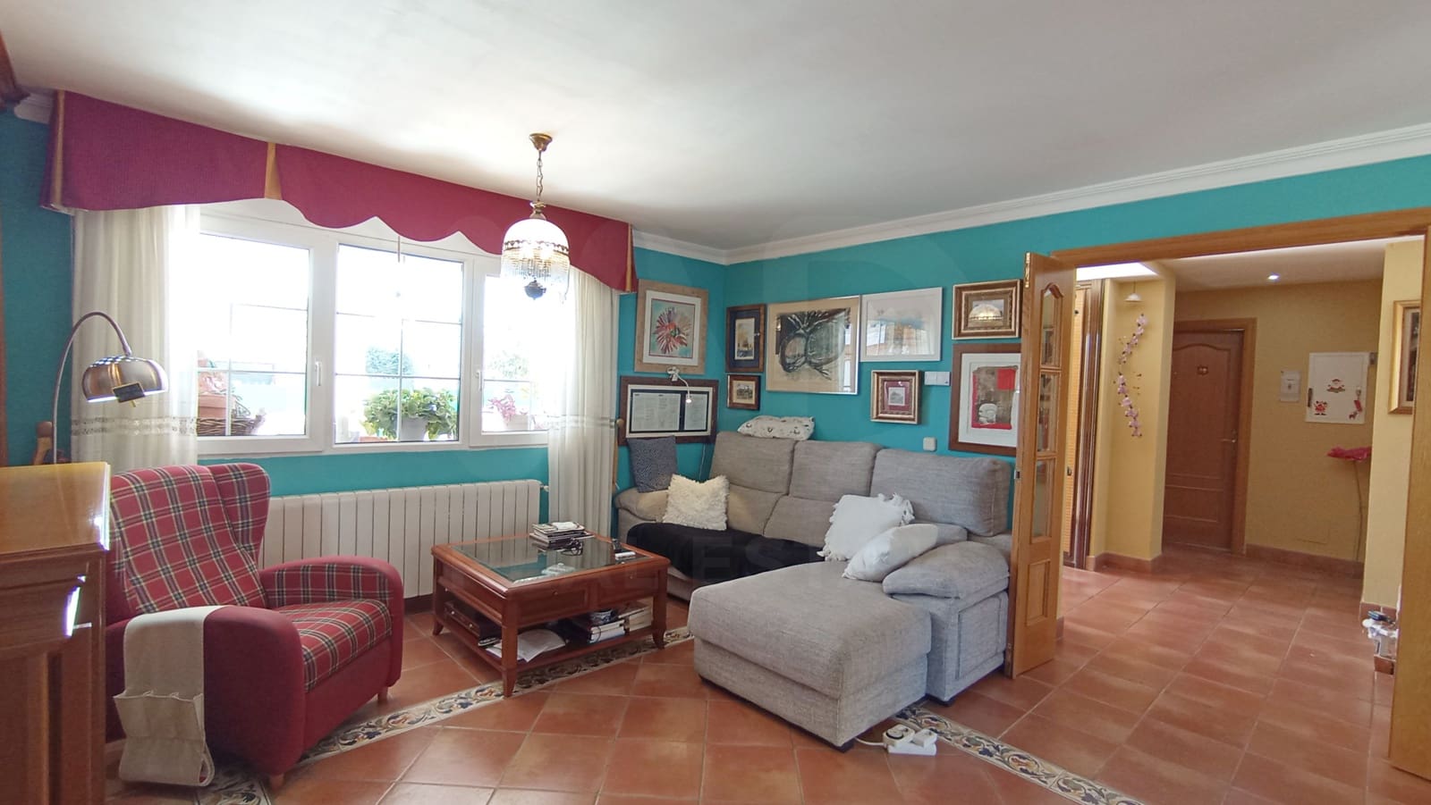 Casa de 6 habitaciones en Madrid ciudad en venta con piscina garaje - 560.000 € (Ref: 9991277)