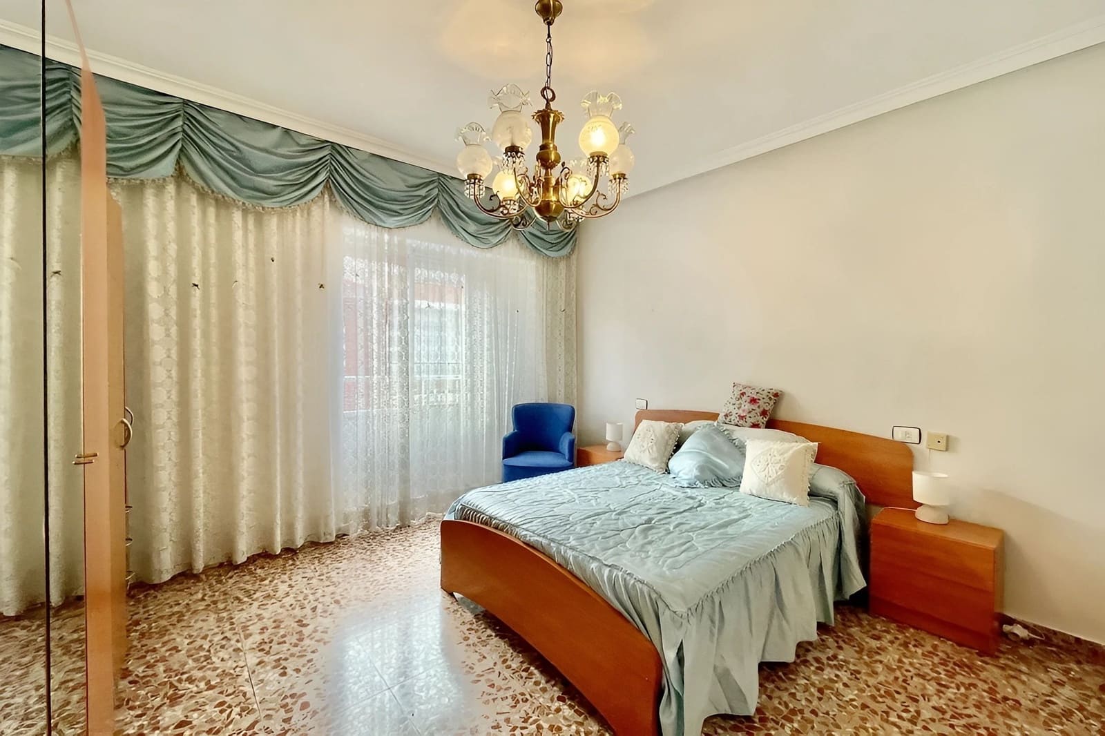 6 chambre Maison de Ville à vendre à Abaran - 145 000 € (Ref: 9991278)