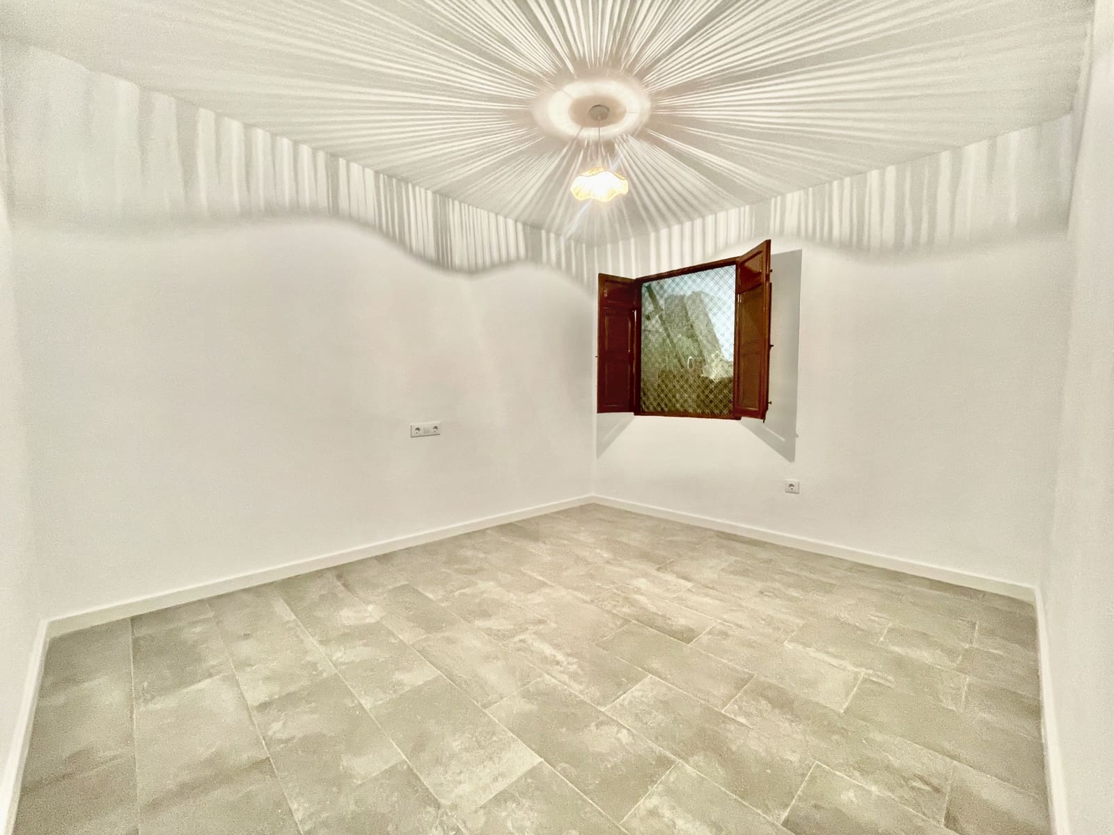 6 chambre Maison de Ville à vendre à Abaran - 145 000 € (Ref: 9991278)